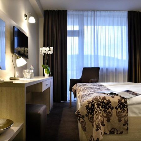 Hotel Magnolia Piest'any Dış mekan fotoğraf