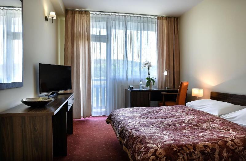 Hotel Magnolia Piest'any Dış mekan fotoğraf
