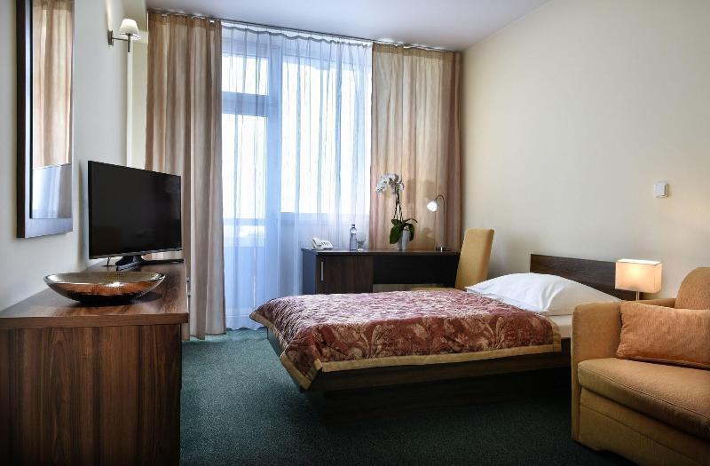 Hotel Magnolia Piest'any Dış mekan fotoğraf