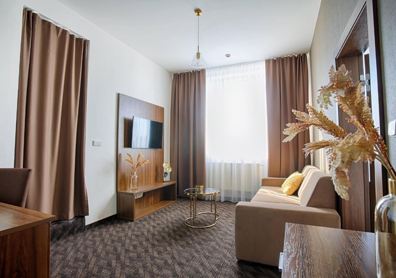 Hotel Magnolia Piest'any Dış mekan fotoğraf