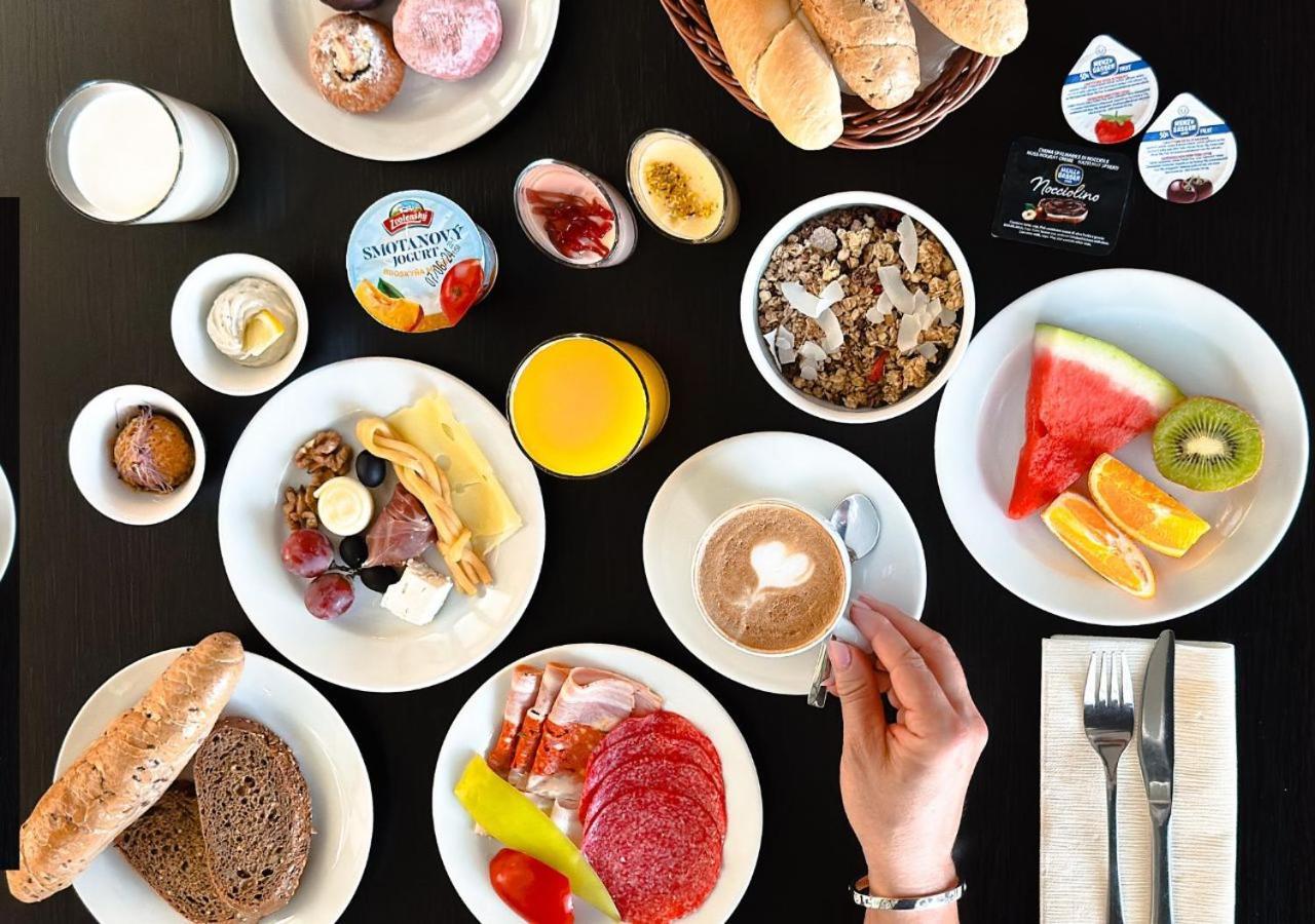 Hotel Magnolia Piest'any Dış mekan fotoğraf